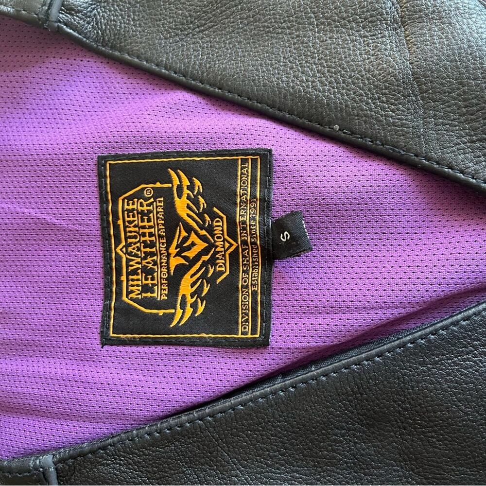 Milwaukee Leather Women's Vest Stud and Wings Size S Black Purple Moto NWT Biker - Picture 13 of 14